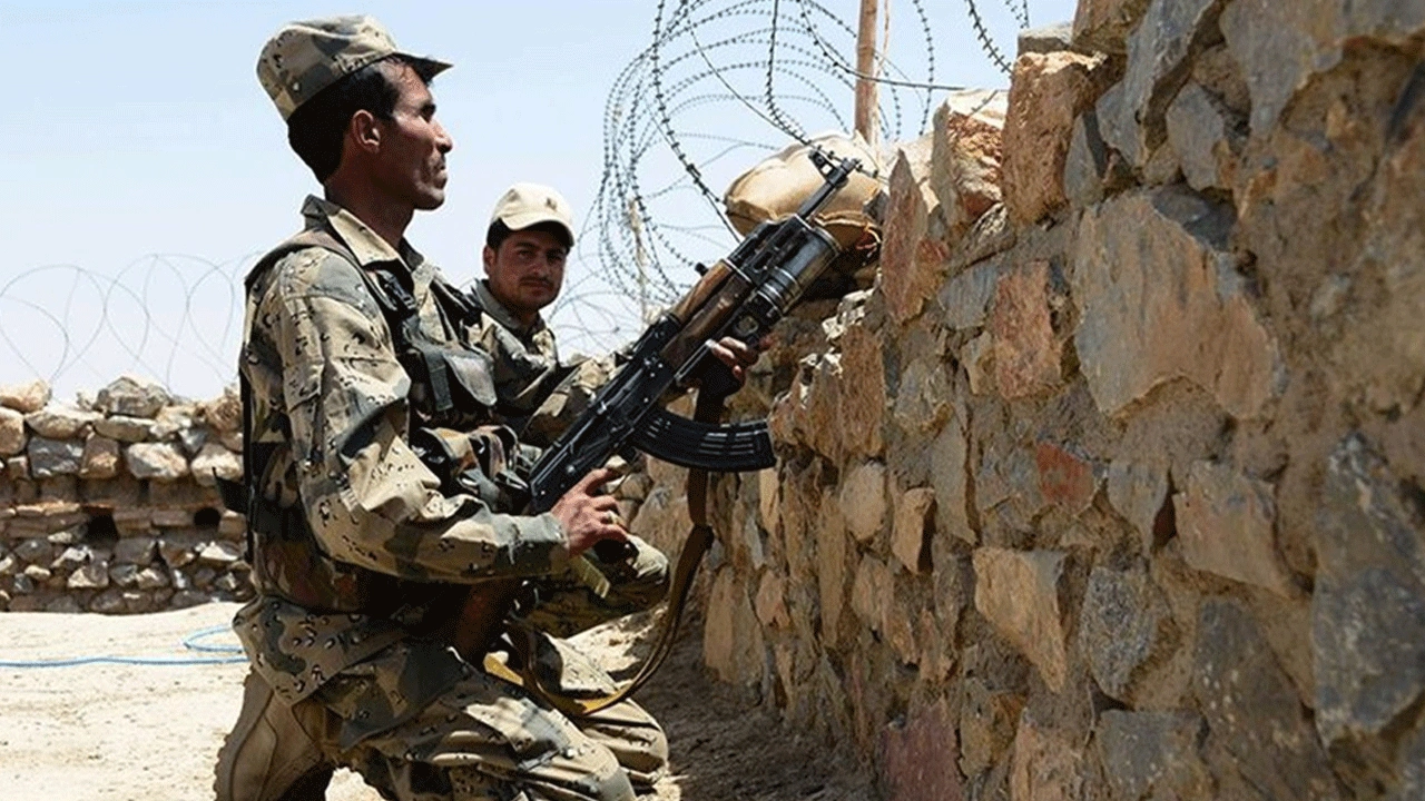 Afganistan-Pakistan sınırında çatışma! 'Savaş uçaklarımız havalandı'