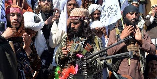 'Afganistan Taliban ile birlikte küllerinden doğacak'