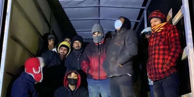 Afganistan uyruklu 55 düzensiz göçmen yakalandı
