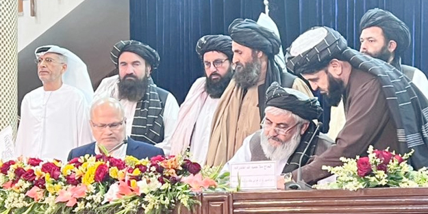 Afganistan yönetimi BAE ile anlaştı