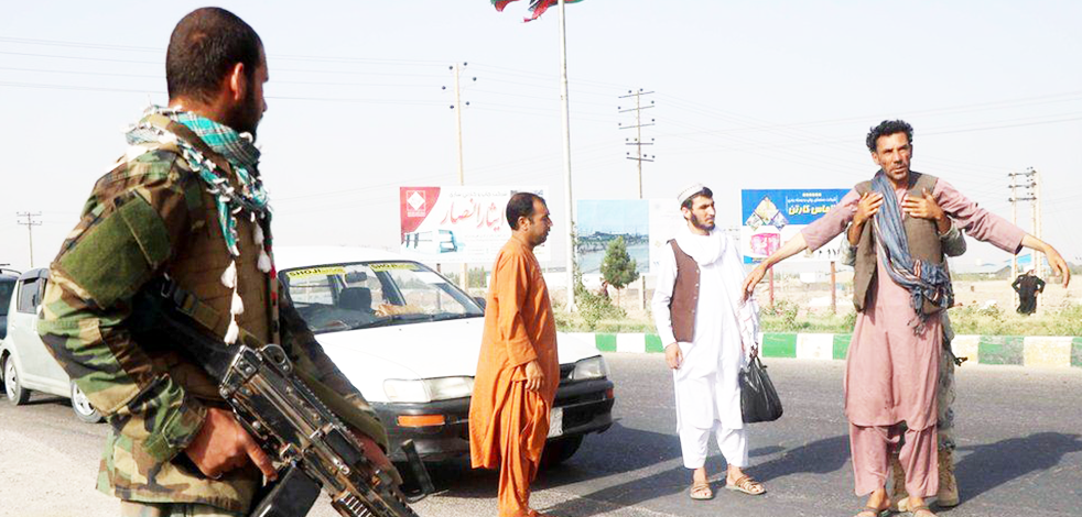 Afganistan'da 3 kent hariç sokağa çıkma yasağı ilan edildi