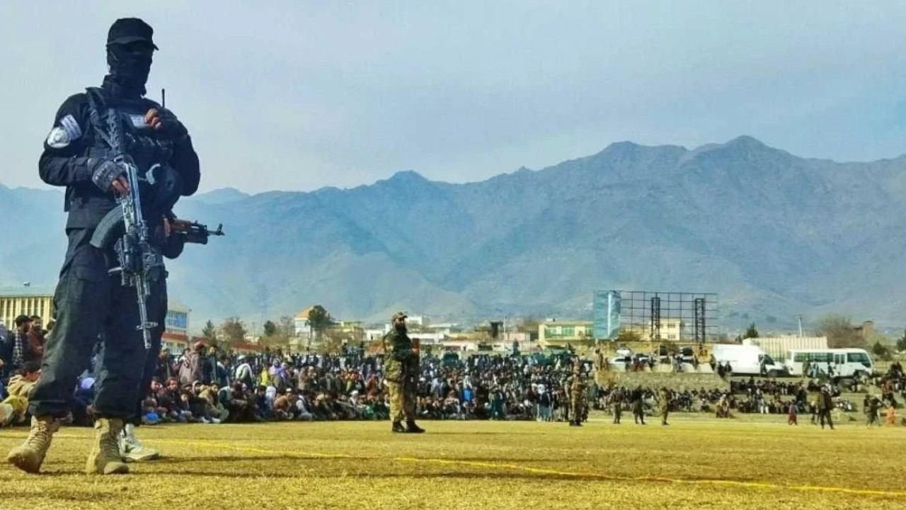 Afganistan'da bir kişinin katiline kısas hukuku uygulandı