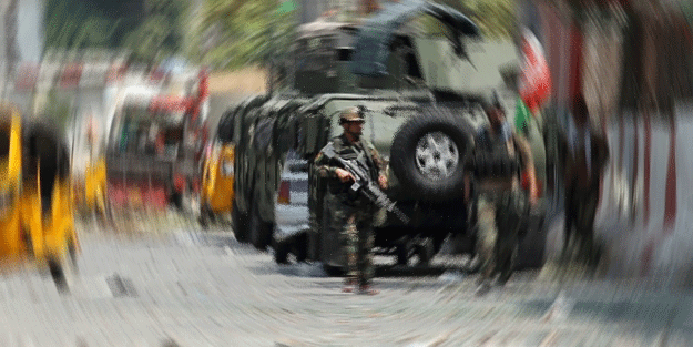 Afganistan'da bombalı saldırı: Ölüler var