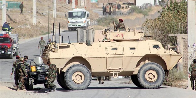 Afganistan'da bombalı saldırı! Ölüler var