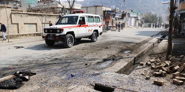 Afganistan'da bombalı saldırı! Ölüler var