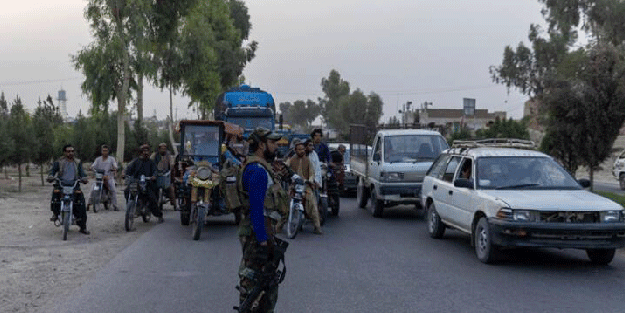 Afganistan'da büyük göç! Taliban ülkeyi yeniden ele geçirebilir