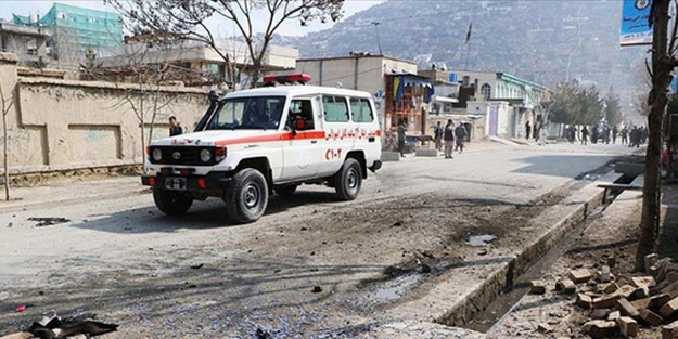 Afganistan'da camiye bombalı saldırı!