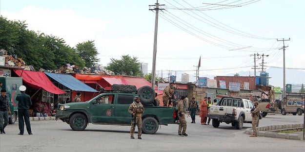 Afganistan'da camiye saldırı: 2 ölü, 20 yaralı