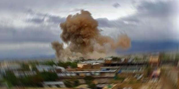 Ülkede emniyet müdürlüğüne kanlı saldırı! Ölü ve yaralılar var