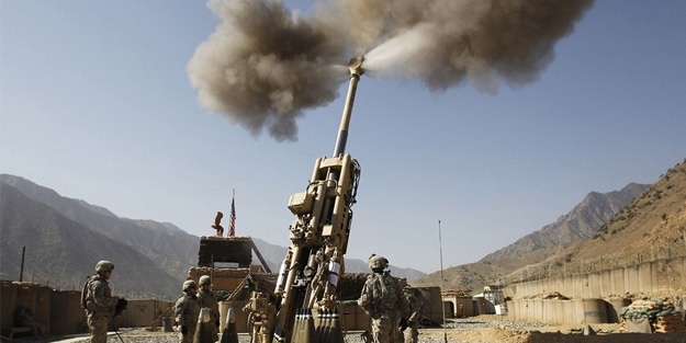 Afganistan'da en az 18 asker öldürüldü