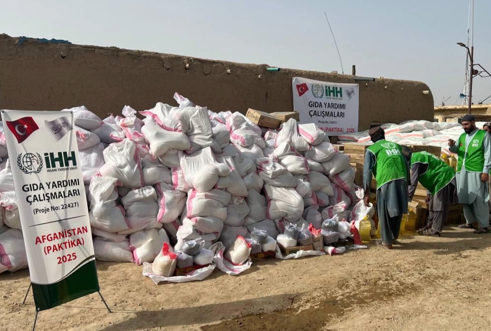 Afganistan’da halk kuraklık sebebiyle zor günler yaşıyor