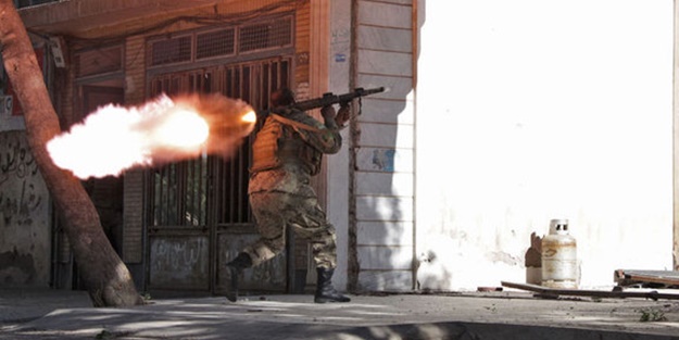 Hint konsolosluğu basıldı: 14 yaralı