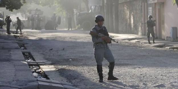 Meclise bombalı saldırı!