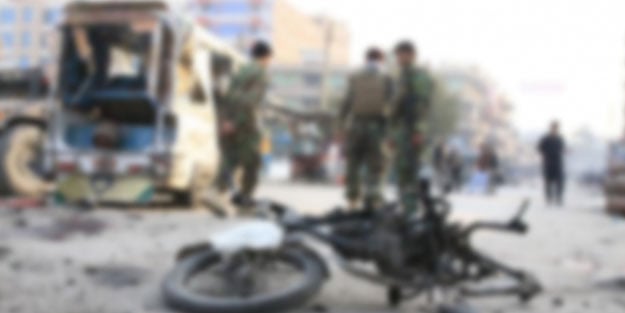 Afganistan'da patlama! Sivil kayıpları var