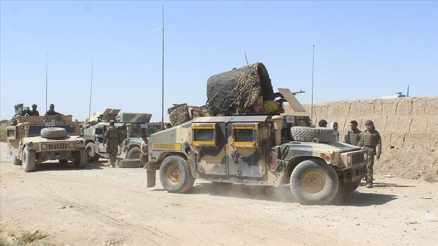 Afganistan'da Taliban ile polis arasında çıkan çatışmada 6 polis öldü