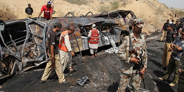 Afganistan'da trafik kazası: 25 ölü, 18 yaralı