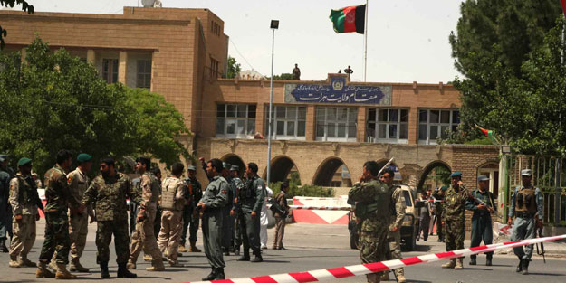 Valilik binasına saldırı: 1 ölü, 7 yaralı