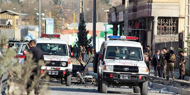 Ülke şokta! Liderlerin katıldığı törene bombalı saldırı