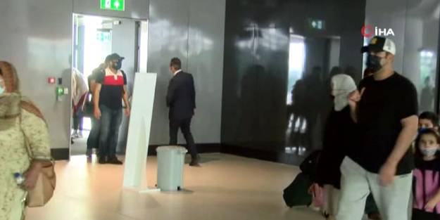 Afganistan'dan 357 Türk daha tahliye edildi