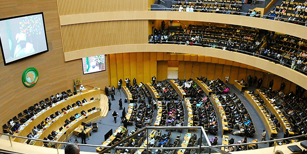 Afrika Birliği'nden askeri darbe sonrası Gabon kararı!