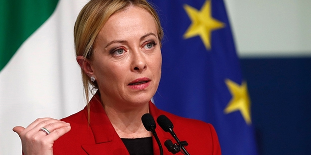 Afrika fakir bir kıta değil açıklaması! İtalya Başbakanı Meloni ateş püskürdü: göç bitmedi