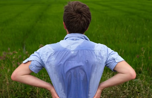 Afrika sıcakları kavuruyor! Aşırı terleme hastalık belirtisi mi?