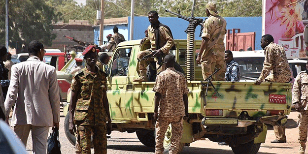 Afrika ülkesinde 6 kişi darbe planladıkları gerekçesiyle ölüm cezasına çarptırıldı