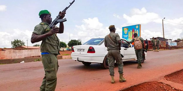 Afrika ülkesinde darbe girişimi iddiası