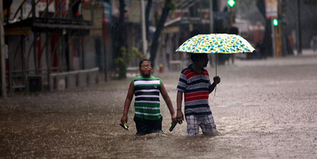 Afrika ülkesinde felaket! 2 bin insan evini terk etti