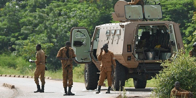Afrika ülkesini sarsan saldırı! Çok sayıda ordu mensubu hayatını kaybetti