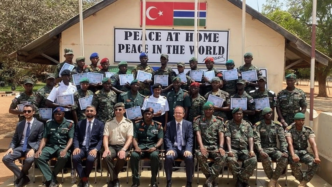 Afrika'dan gururlandıran haber! Askeri öğrenciler Türkçe eğitimlerini başarıyla tamamladı