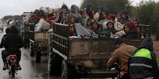 Afrin merkezi kuşatıldı! 48 bin kişi ayrıldı