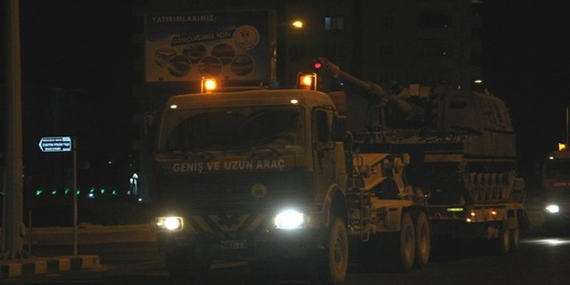 Afrin sınırına büyük askeri sevkiyat