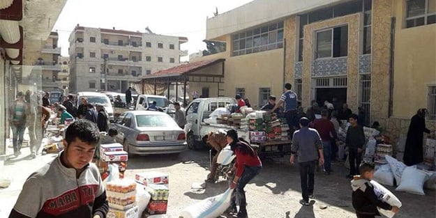 Afrin'de halk PKK'nın deposunu bastı!