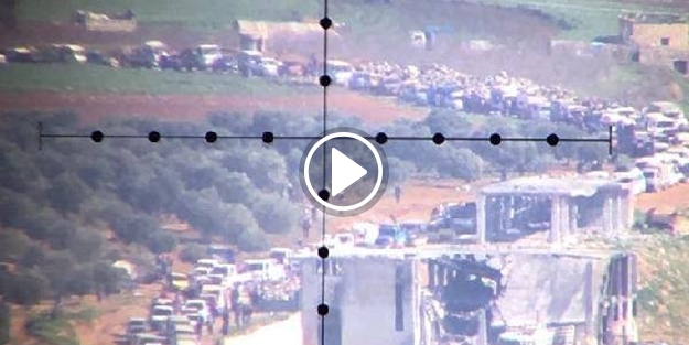 Afrin'de kritik gelişme! Konvoylarla bölgeyi terk ediyorlar