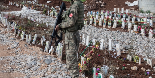 Afrin'de teröristlerin mezarlığı ortaya çıkarıldı