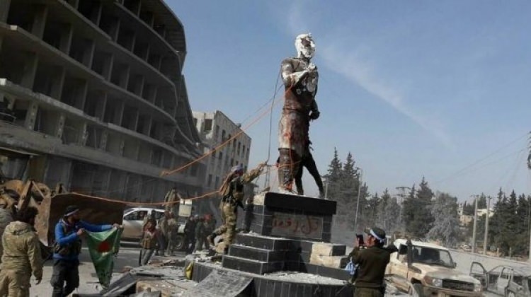 Afrin'de yıkılan heykel Cumhuriyet Gazetesi'ni rahatsız etti
