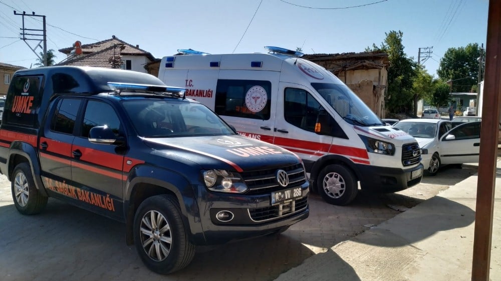 Afyon UMKE ve 112 Acil Sağlık ekipleri tedbir amaçlı bölgeleri taradı 
