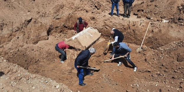 Afyon'da temel kazısında bulundu! İşçiler gözlerine inanamadı!