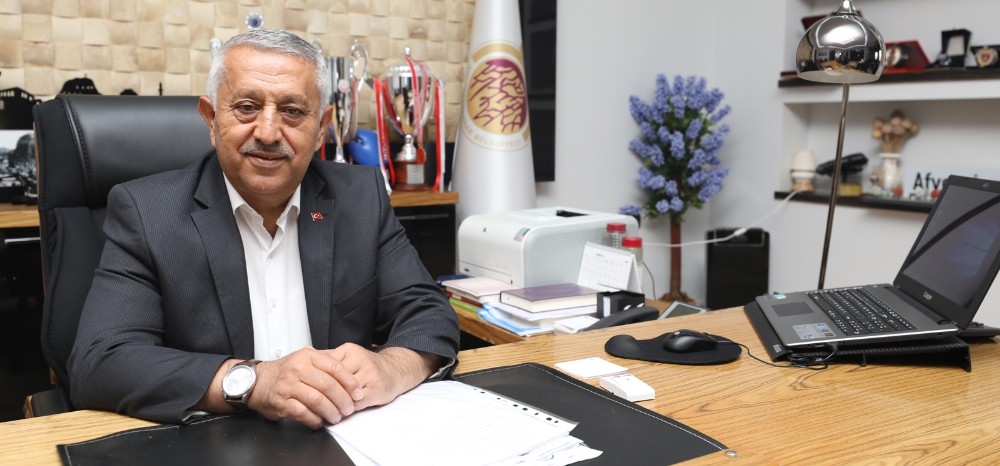Afyonkarahisar Belediyesi berber ve kuaförleri ücretsiz dezenfekte edecek 