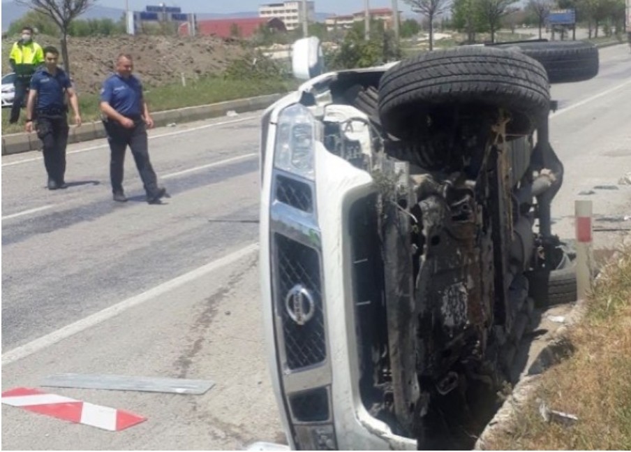 Afyonkarahisar İl Genel Meclisi üyesi ve İl Özel İdaresi Yol Müdürü trafik kazası yaptı 