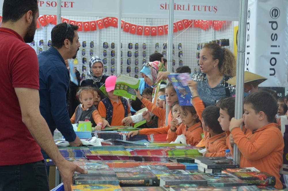 Afyonkarahisar Kitap Fuarına hazırlanıyor 