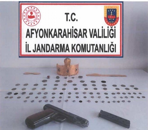 Afyonkarahisar’da 97 parça tarihi eser ele geçirildi 