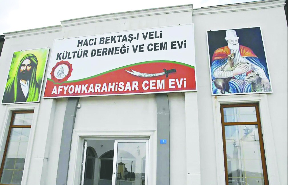Afyonkarahisar’da Alevi Derneğine CHP’li Burcu Köksal şoku: Cemevini boşaltın