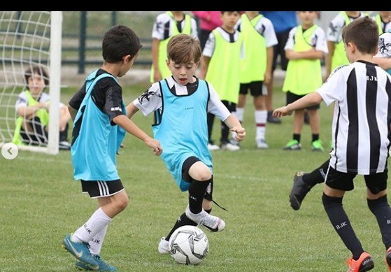 Afyonkarahisar’da Beşiktaş Spor Okulları Yaz Kampı başladı 