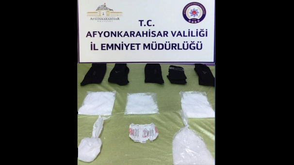 Afyonkarahisar’da çorabından metamfetamin maddesi çıkan şahıs tutuklandı