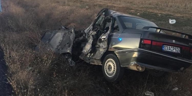 Afyonkarahisar'da feci kaza: 2 ölü, 5 yaralı