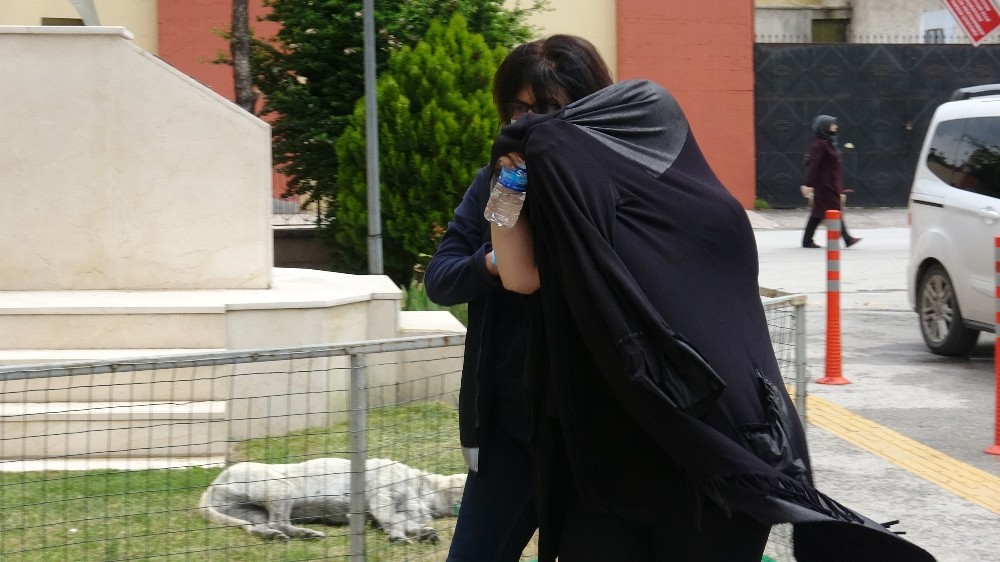 Afyonkarahisar’da fuhuş operasyonu, 5 gözaltı 