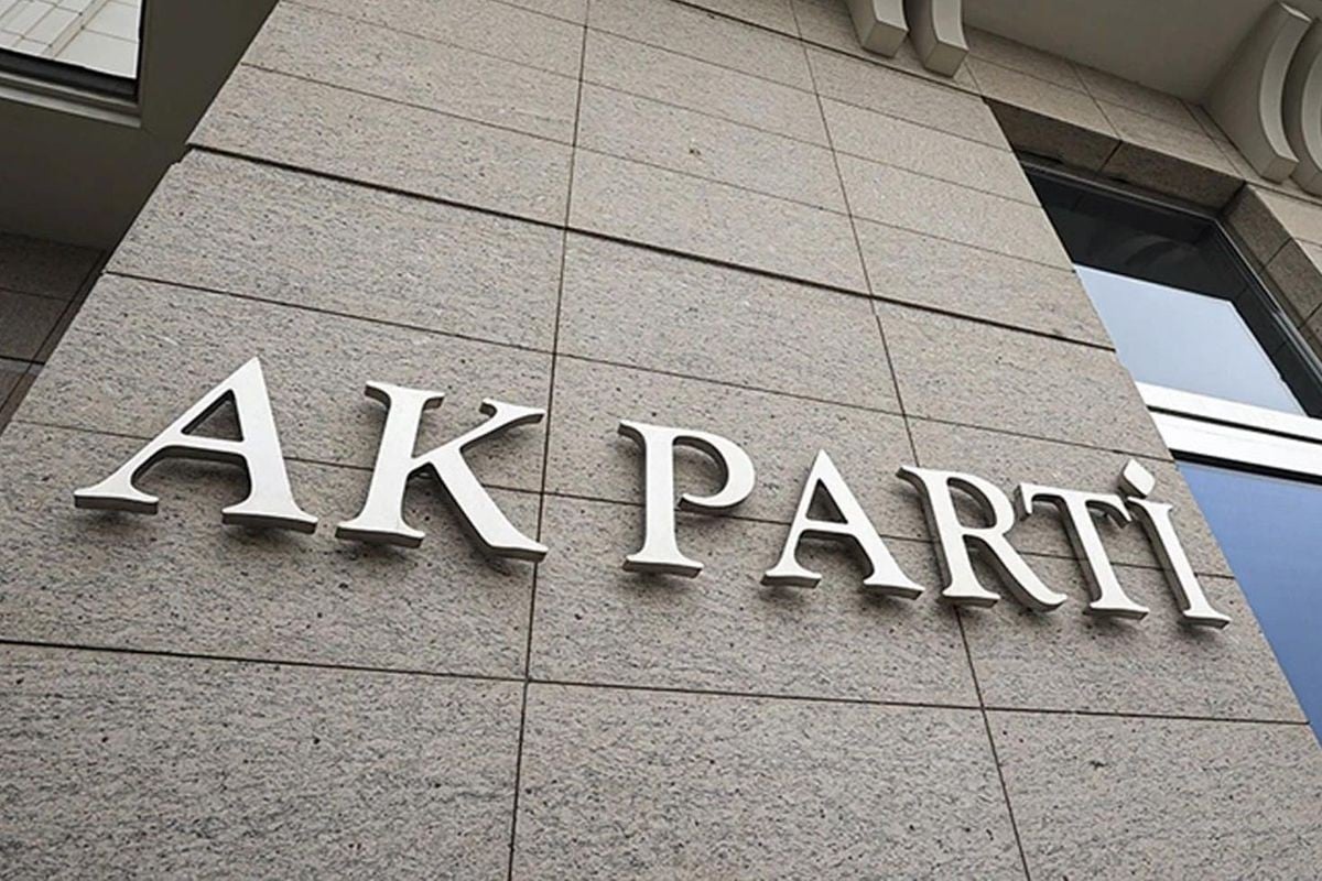 Afyonkarahisar'da iki il başkanı görevi bıraktı