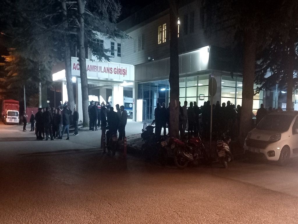 Afyonkarahisar'da komşuların arazi kavgası kanlı bitti: 1 ölü